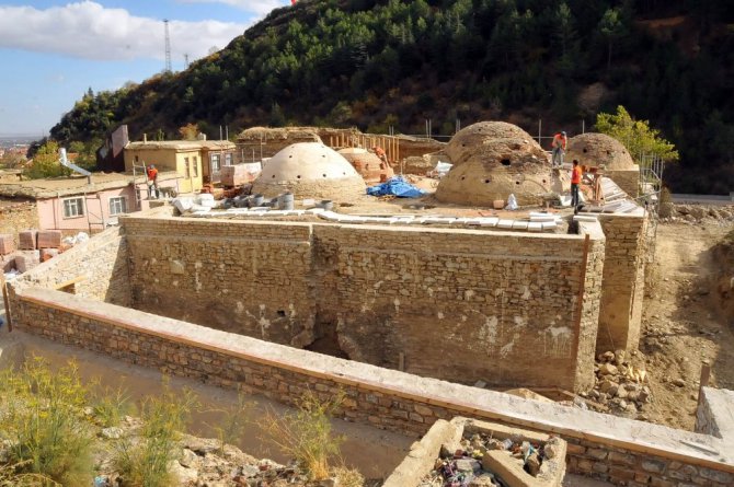 Akşehir’de tescilli Yukarı Hamam restore ediliyor