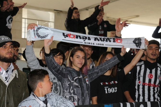 Beşiktaş, Konya’da coşkuyla karşılandı