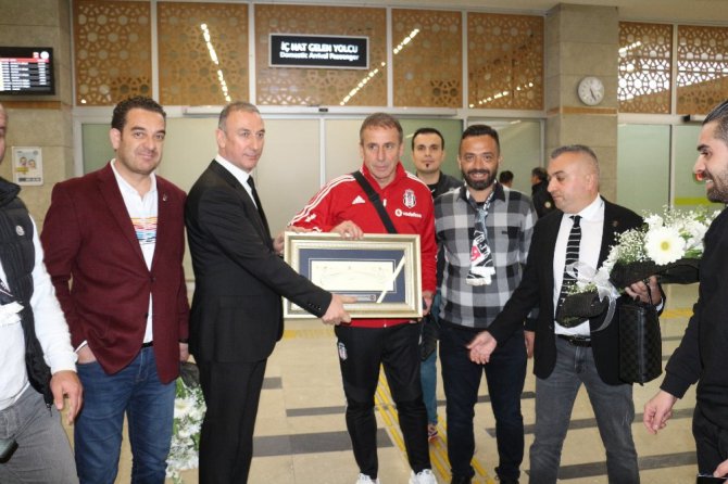 Beşiktaş, Konya’da coşkuyla karşılandı