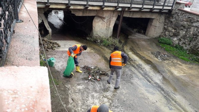 Akşehir Belediyesinden kış temizliği