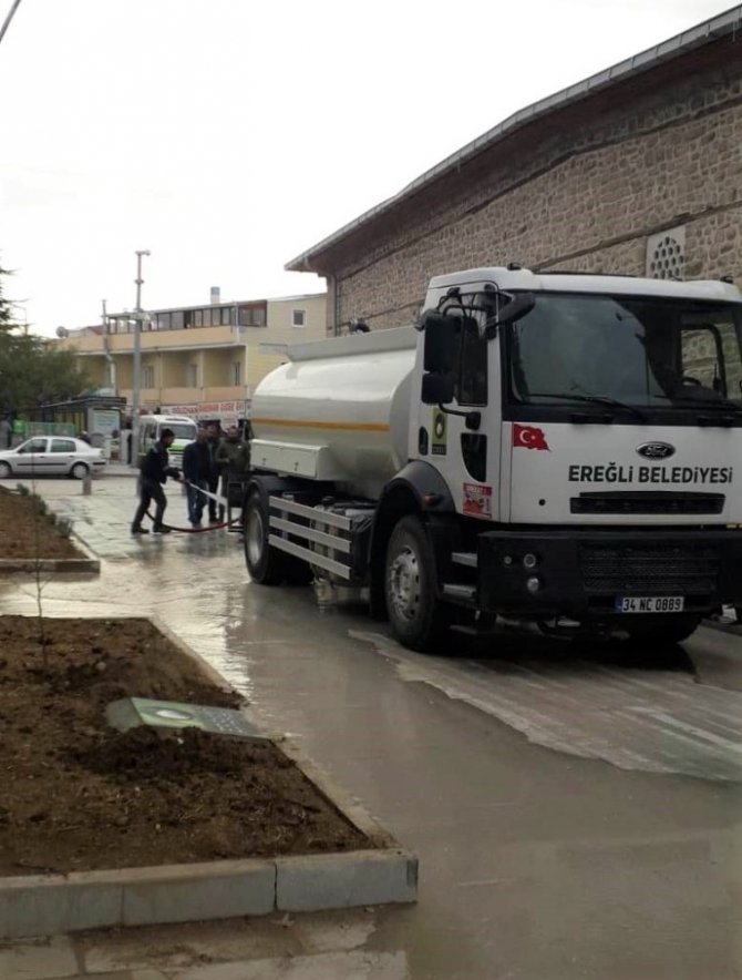 Ereğli Belediyesi temizlik çalışmalarını sürdürüyor