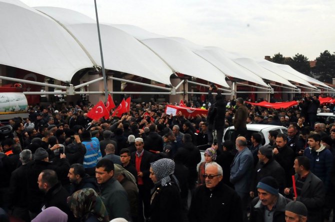 Şehit Uzman Çavuş Recep Özmen son yolculuğuna uğurlandı