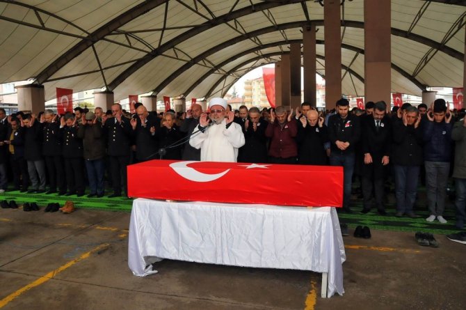 Şehit Uzman Çavuş Recep Özmen son yolculuğuna uğurlandı