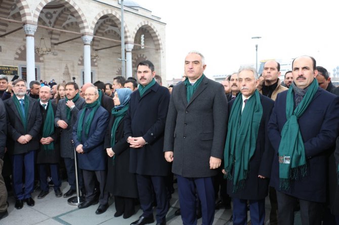 Bakan Kurum ve Bakan Ersoy ’Vefa Vakti’ yürüyüşüne katıldı