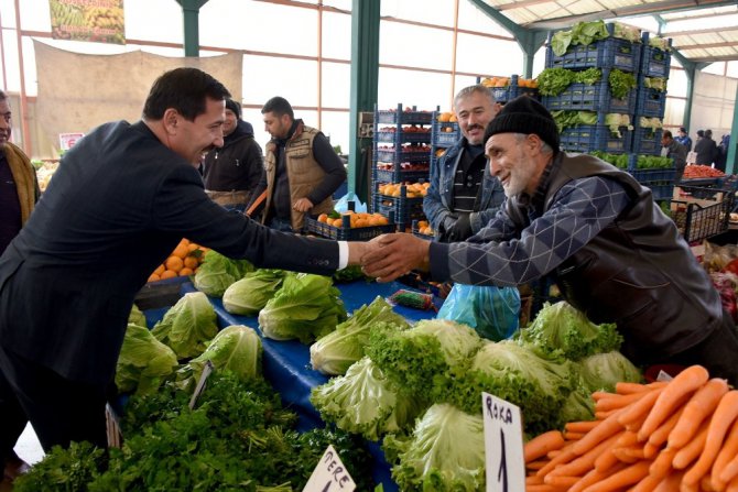 Başkan Kılca, Kumköprü Kapalı Pazaryeri esnafını ziyaret etti