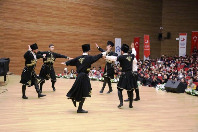 Uluslararası misafirler ASÜ’de kültürlerini tanıttı