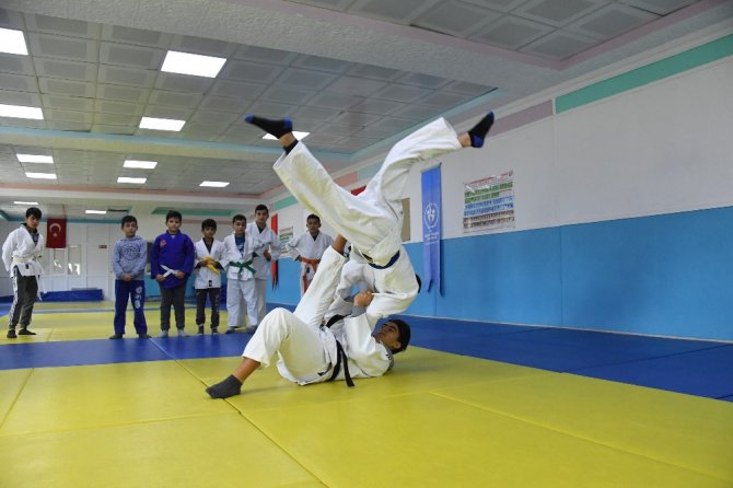 ‘Spor Konya Projesi’ ile geleceğin sporcuları keşfediliyor