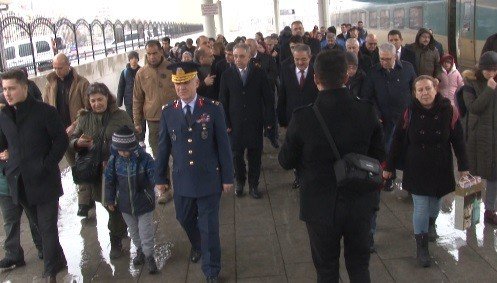 Ankara’dan Konya’ya gelen özel gereksinimli misafirleri protokol karşıladı