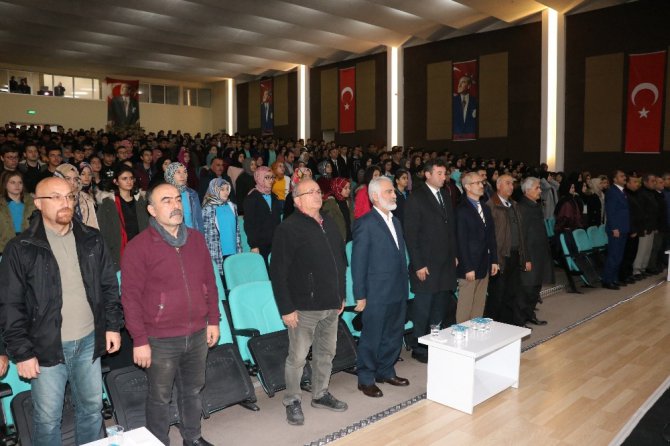 Beyşehir’de “Hakkın sesi Mehmet Akif Ersoy” konferansı