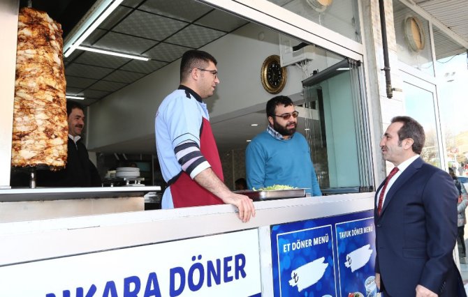 Aksaray Valisi Mantı esnaflar ve vatandaşlarla görüştü