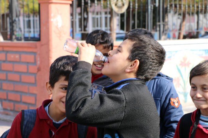 Gazlı içeceklerin zararları saymakla bitmiyor