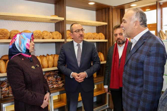 Meram’a glutensiz ekmek büfesi açıldı