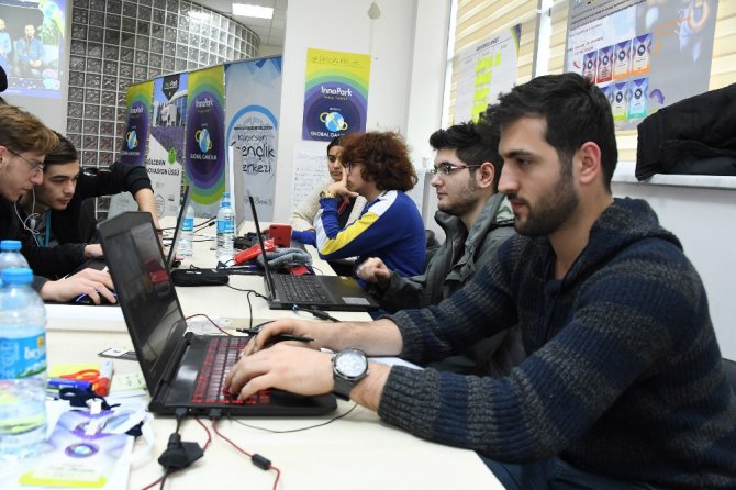 Konya’daki dijital oyun geliştiricileri “Global Game Jam”de buluştu