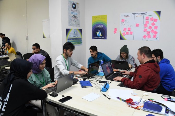 Konya’daki dijital oyun geliştiricileri “Global Game Jam”de buluştu