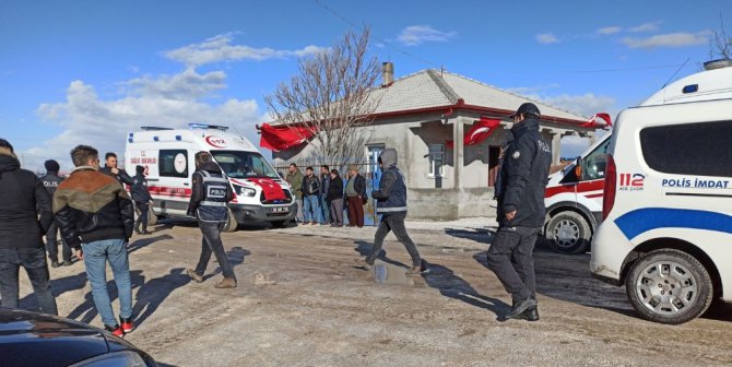 Aksaray Valisi ve protokolü şehidin ailesini yalnız bırakmadı