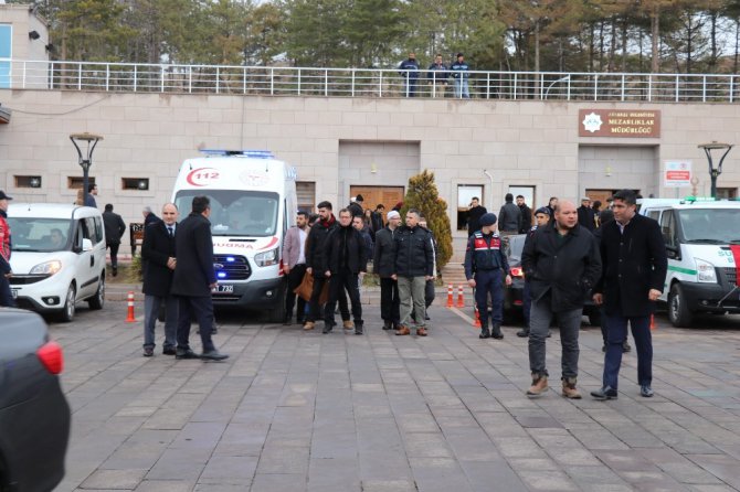 Çığ altında şehit olan askerin cenazesi memleketi Aksaray’a getirildi