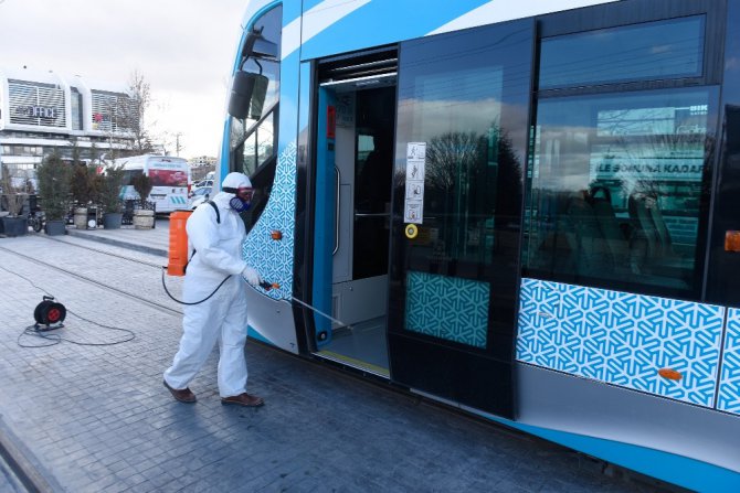 Konya’da toplu ulaşım araçları dezenfekte ediliyor