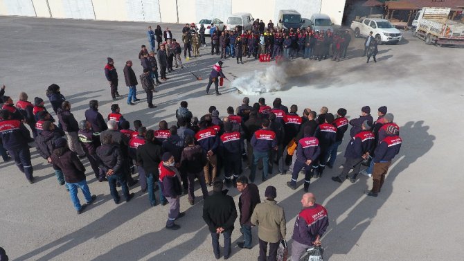 Karatay Belediyesinden personele yangın tatbikatı eğitimi