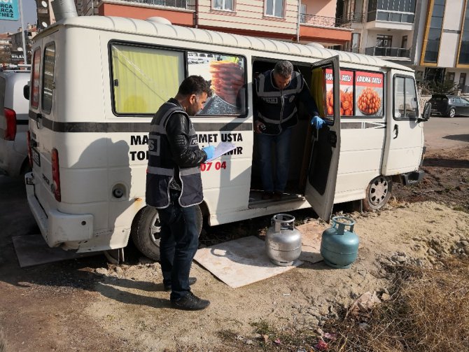 Market ve kokoreççiyi soyan hırsız polisten kaçamadı