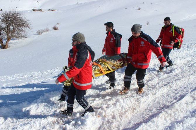 Helikopter destekli çığ tatbikatı gerçeğini aratmadı