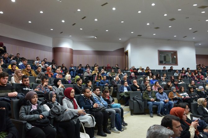 Selçuk’ta “Karabağ Meselesi ve Hocalı Soykırımı” konferansı yapıldı