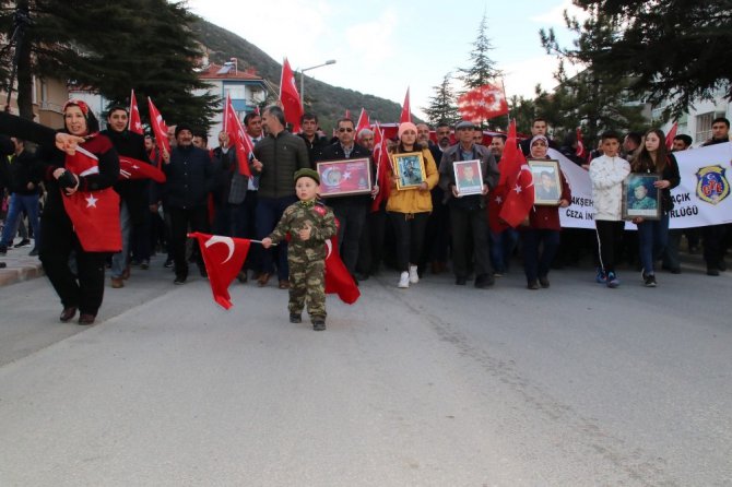 Akşehir Mehmetçik için tek yürek oldu