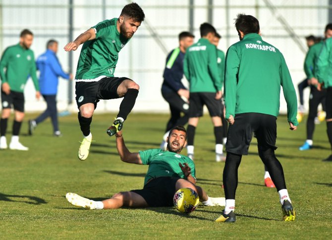 Konyaspor, Fenerbahçe maçı hazırlıklarına başladı