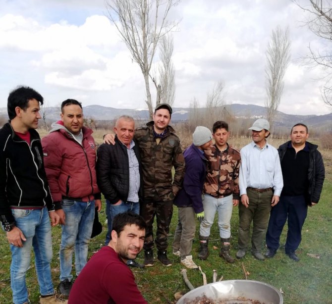 Beyşehir’de mahalleli gençlerden “Benim de dikili bir fidanım olsun” etkinliği