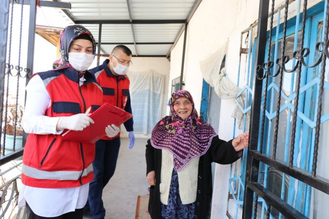 Aksaray Belediyesi tüm yaşlıların ihtiyaçlarını gideriyor