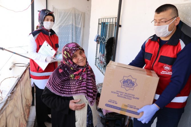 Aksaray Belediyesi tüm yaşlıların ihtiyaçlarını gideriyor