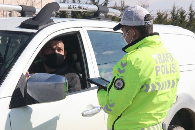 Konya’nın giriş çıkışta sıkı korona virüs denetimi