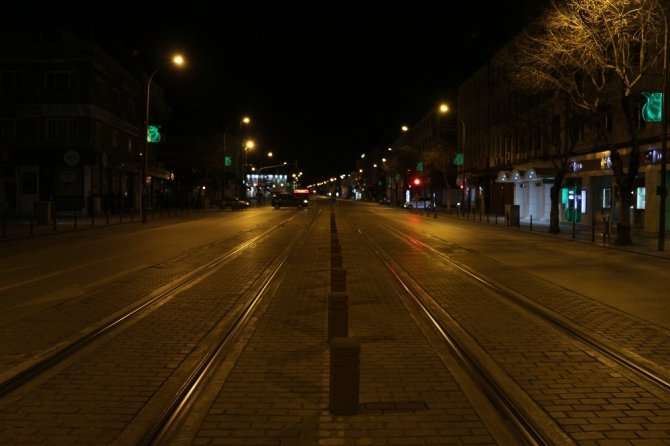 Konya’da cadde ve sokaklar boşaldı