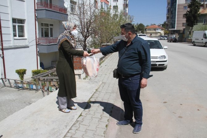 Konya’nın Beyşehir ilçesinde cadde ve sokaklar sessiz