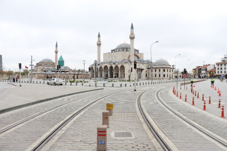 Konya’da sokağa çıkma kısıtlamasında sokaklar sessiz