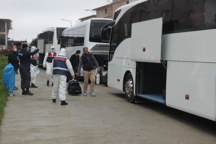 Konya’da karantina süresi dolan 144 kişi memleketlerine gönderildi