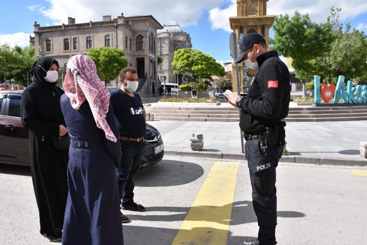 Aksaray polisi sokaklarda denetimde