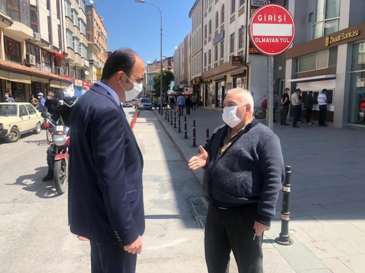 Başkan Altay bayram dönüşü esnafı ziyaret etti