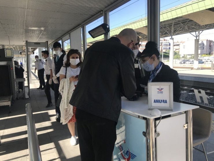 Konya’dan YHT seferleri yeniden başladı