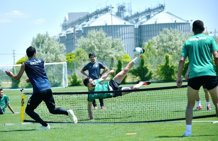 Konyaspor, Gençlerbirliği hazırlıklarını sürdürdü