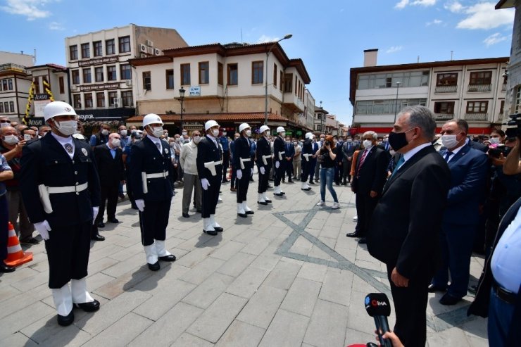 Vali Toprak Konya’ya veda etti