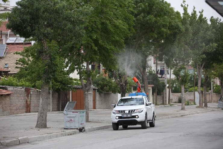 Meram Belediyesi ilaçlama çalışmalarına devam ediyor