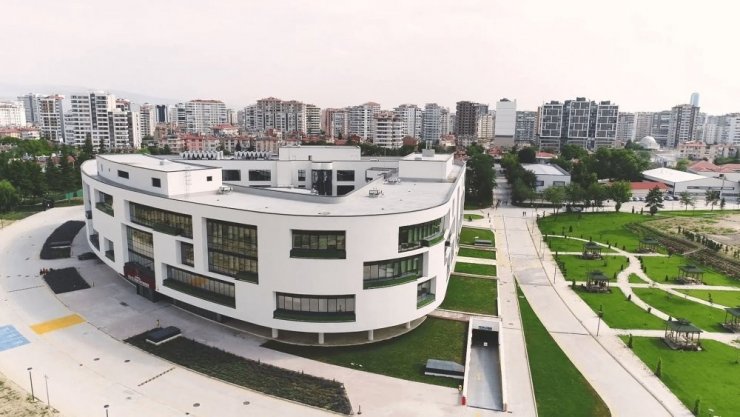 Konya Gıda ve Tarım Üniversitesi öğrencilerine en fazla yatırım yapan üniversitelerin başında yer aldı