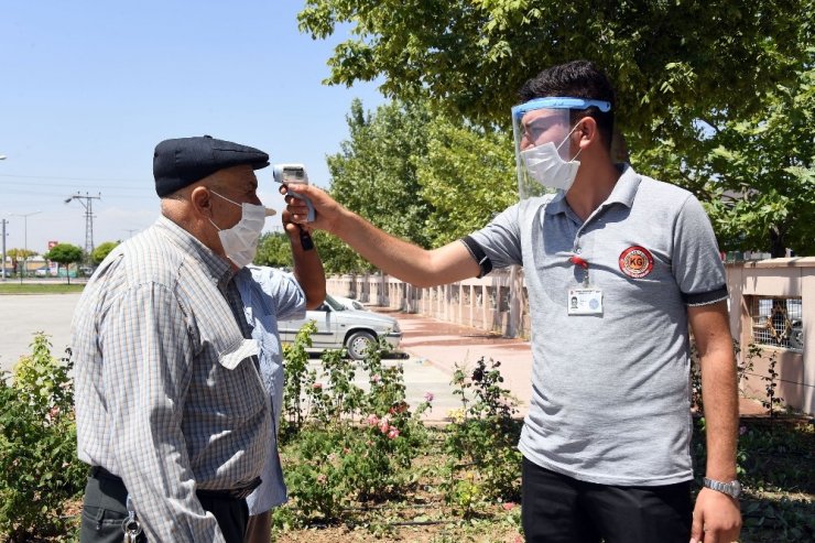 Konya’da kurbanlık satışları güvenle yapılıyor