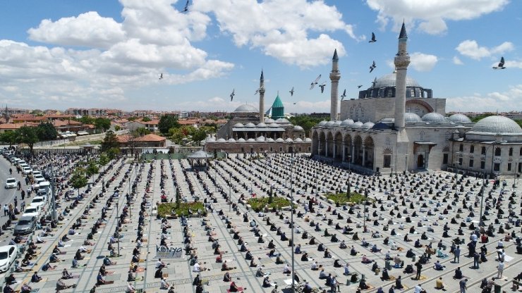 Konya’da bayram namazı belirlenen açık alanlarda da kılınacak