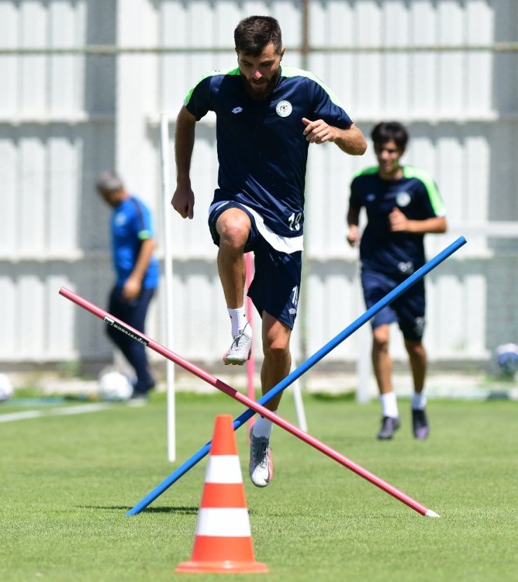 Konyaspor yeni sezon hazırlıklarını sürdürüyor