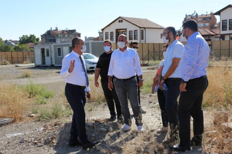 Başkan Kavuş; “Şükran’da temel yılbaşından önce atılmış olacak”