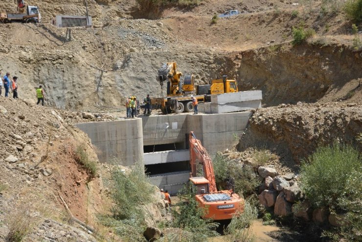 Tamamlanan Bozkır Barajı su tutmaya başladı