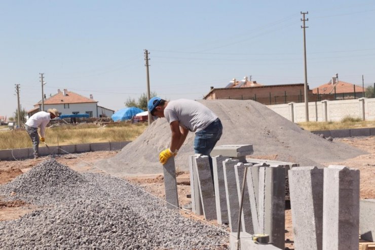 Aksaray Belediyesi Hürriyet Mahallesine yeni oyun parkı yapıyor