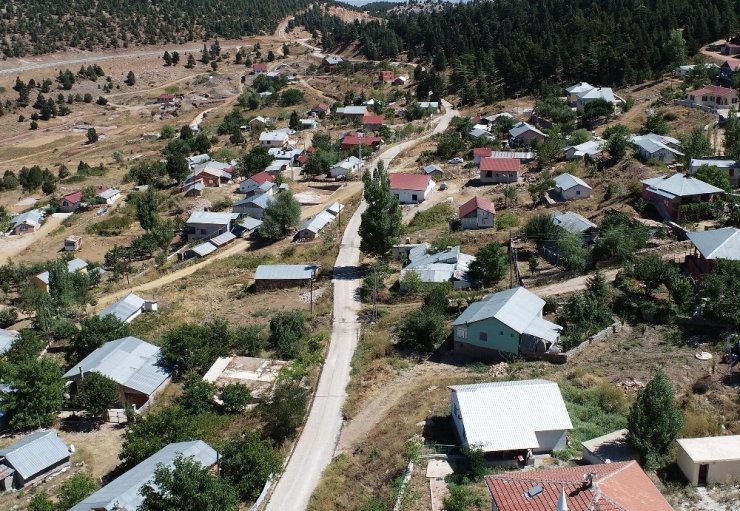 Konya’da mahalle yollarında kalite yükseliyor