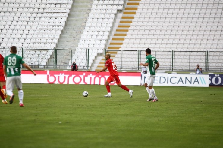 Süper Lig: Konyaspor: 0 - Beşiktaş: 0 (Maç devam ediyor)